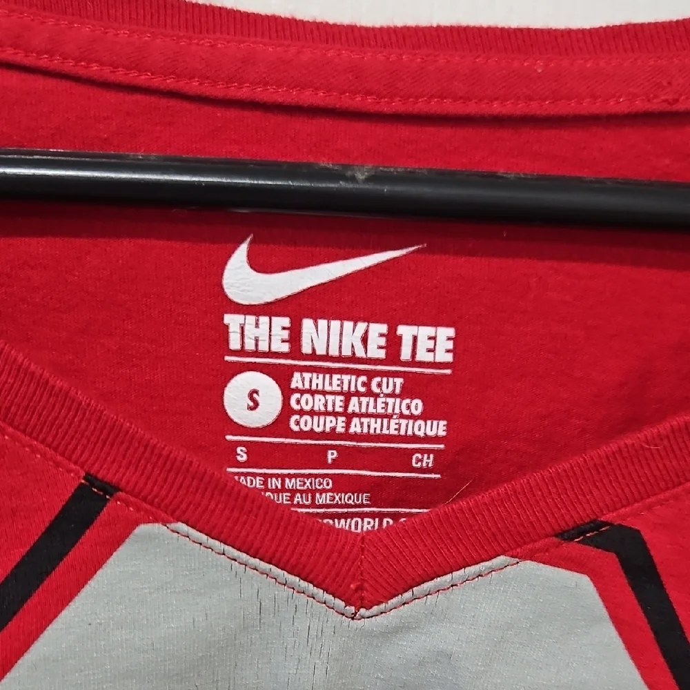 Nike Red Ohio State Cropped Long Sleeve Tee Size‎ Small